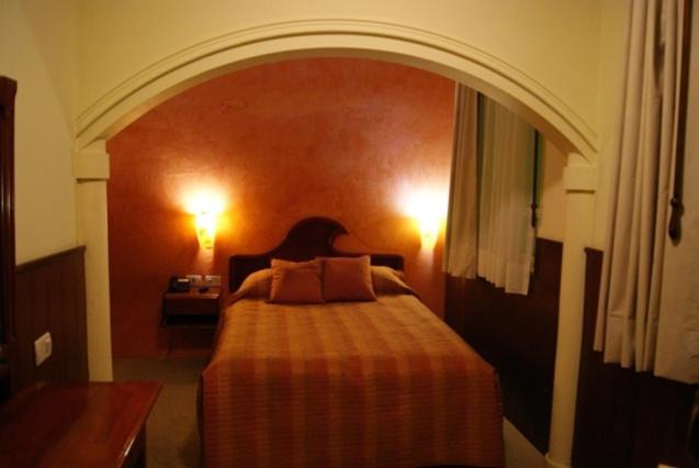 Hotel Boutique Angelopolis And Business Puebla Room photo